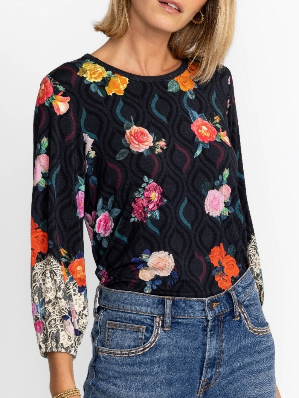 Johnny Was Buyrose Black Floral Long-Sleeve Tee with Multicolor Roses Size Small